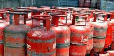 lpg  ಈ ಕೆಲಸ ಮಾಡಿ  450ರೂ ಗೆ lpg ಸಿಲಿಂಡರ್ ಪಡೆಯಿರಿ   