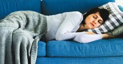 sleeping tip  ಇಷ್ಟು ಗಂಟೆಗಿಂತ ಕಡಿಮೆ ನಿದ್ದೆ ಮಾಡ್ತೀರಾ    ವಕ್ಕರಿಸಿಬಿಟ್ಟೀತು ಈ ಮಾರಣಾಂತಿಕ ಖಾಯಿಲೆ ಹುಷಾರ್  