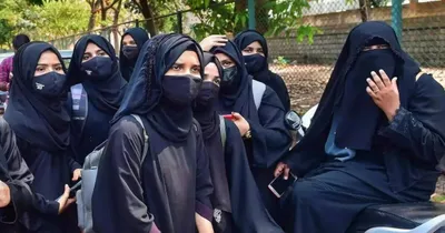 hijab ban  ಹಿಜಾಬ್ ಬ್ಯಾನ್ ಮಾಡಿದ ಮುಸ್ಲಿಂ ರಾಷ್ಟ್ರ ಕಜಕಿಸ್ತಾನ   ಪಬ್ಲಿಕ್ ಪ್ಲೇಸ್ ಗಳಲ್ಲಿ ಧರಿಸಿದ್ರೆ 5 ಲಕ್ಷ ದಂಡ   