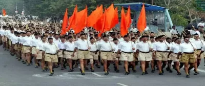 govt employees   rss   ಸರ್ಕಾರಿ ನೌಕರರು rssಗೆ ಸೇರುವಂತಿಲ್ಲ  ಎಂಬ ನಿಯಮವನ್ನ ರದ್ದು ಮಾಡಿದ ಮೋದಿ ಸರ್ಕಾರ  rss ಭರ್ಜರಿ ಸ್ವಾಗತ